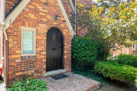 331 McKinley, Grosse Pointe Farms, MI 48236