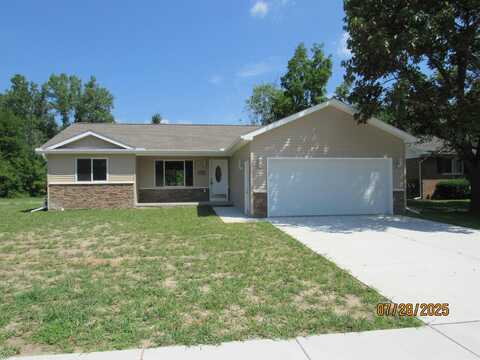 332 Gladys, Marine City, MI 48039