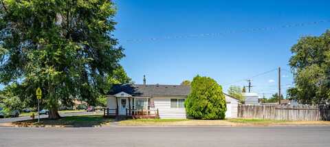 1245 SW Kalama Avenue, Redmond, OR 97756