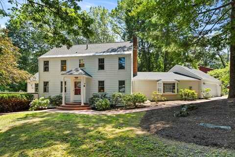 1 Blackhorse Dr, Acton, MA 01720