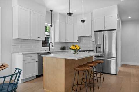 3 Franklin St, Somerville, MA 02145