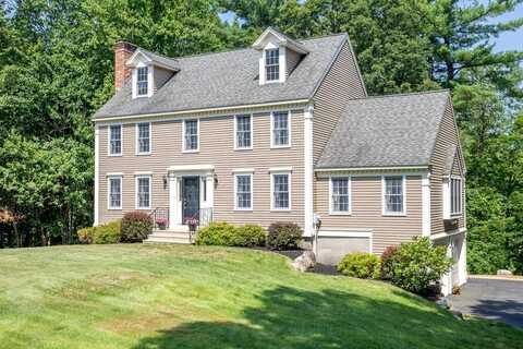 16 Hillside Dr, Townsend, MA 01469