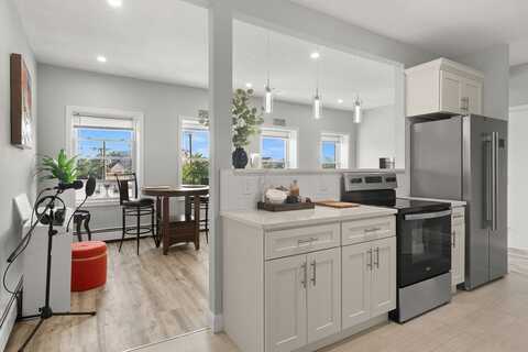 56 Peabody St, Salem, MA 01970