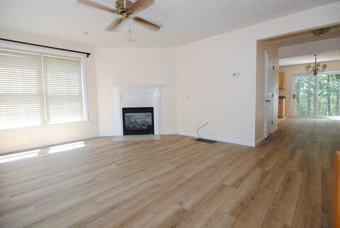 69 Georgetown, Nashua, NH 03062
