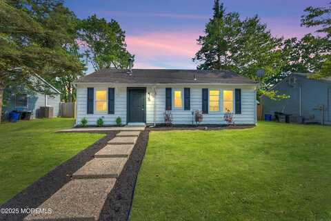 5 Mast Drive, Barnegat, NJ 08005