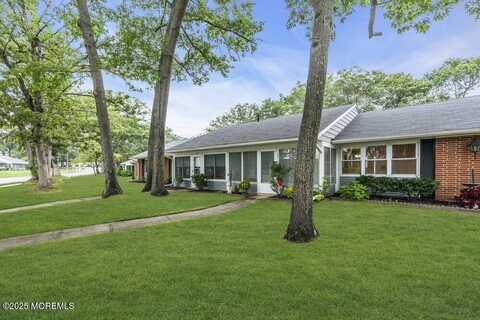 461b Portsmouth Drive, Lakewood, NJ 08701