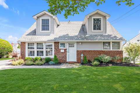 117 Belmill Road, Bellmore, NY 11710