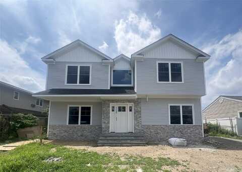 56 Seitz Drive, Bethpage, NY 11714