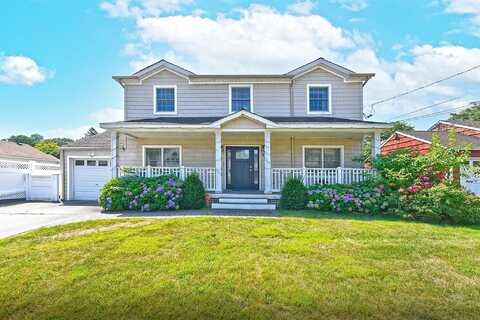 84 Franklin Avenue, East Northport, NY 11731