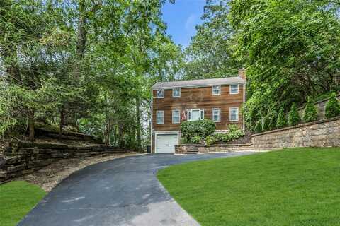 20 Cranbrook Court, Centerport, NY 11721
