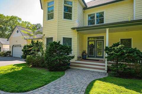 228 Pine Road, Coram, NY 11727