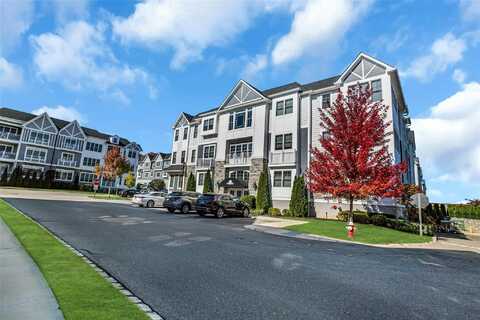 10204 Beech Tree Lane, Plainview, NY 11803