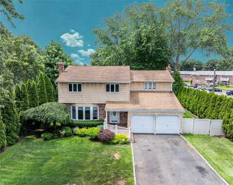 50 Wildwood Avenue, Deer Park, NY 11729