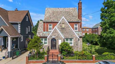2441 Yates Avenue, Bronx, NY 10469