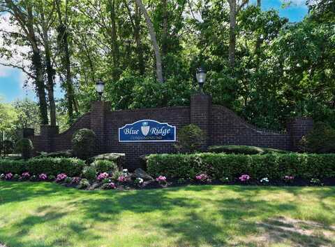 3 Birchwood, Medford, NY 11763