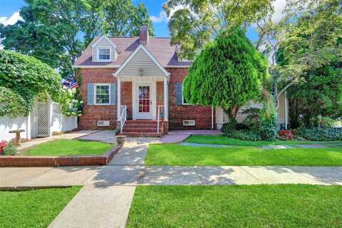 1690 Argyle Road, Merrick, NY 11566