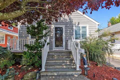 20 Lenox Place, Freeport, NY 11520