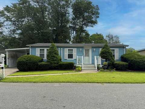 1661 Old Country, Riverhead, NY 11901