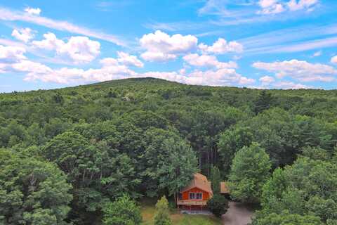 648 Camden Road, Hope, ME 04847