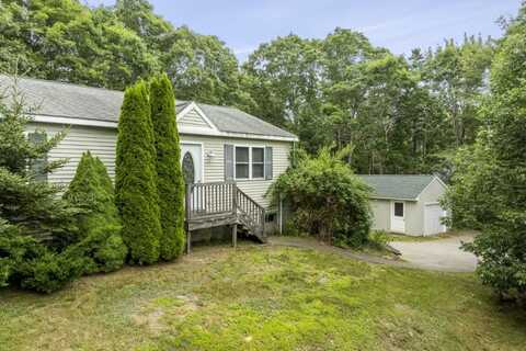 27 Kenney Field Drive, Boothbay Harbor, ME 04538