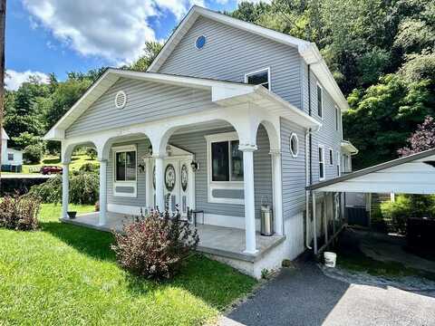 601 Boissevain Rd, BOISSEVAIN, VA 24605