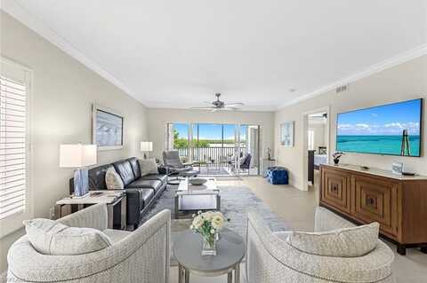 13105 Vanderbilt, NAPLES, FL 34110