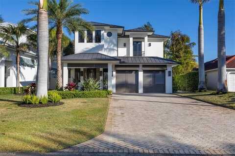 565 Fairway, NAPLES, FL 34103
