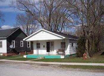 703 S Spruce Street, Villa Grove, IL 61956