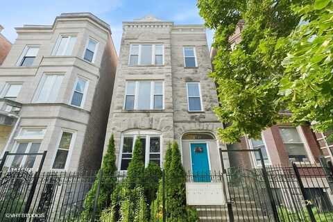 2717 W Evergreen Avenue, Chicago, IL 60622