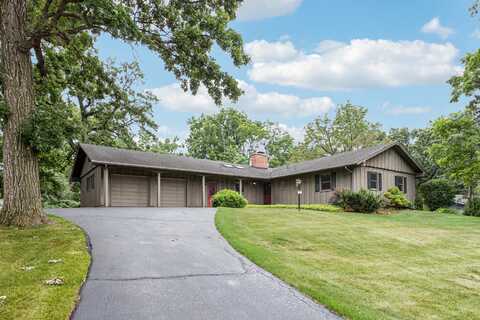 205 Sherwood Road, Elgin, IL 60120