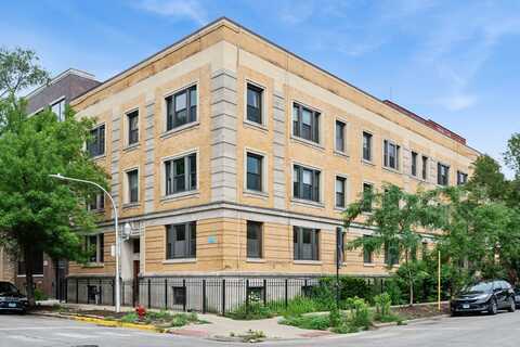 900 W Dakin Street, Chicago, IL 60613