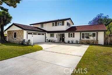 13381 Del Cerro Drive, Tustin, CA 92780
