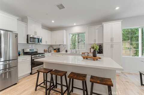16044 Narni Lane, Fontana, CA 92336