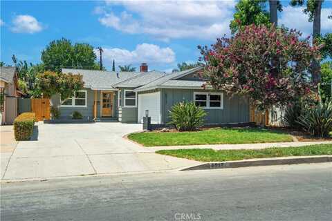 6917 Mammoth Avenue, Valley Glen, CA 91405