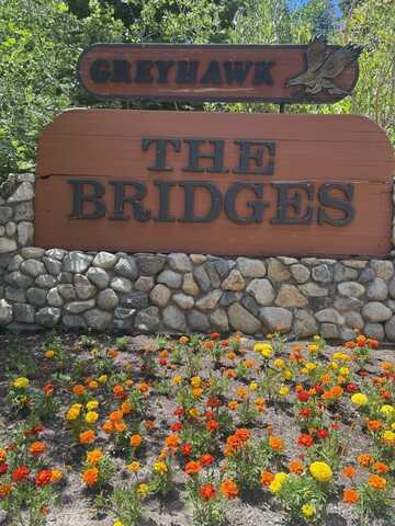 49 Bridges Lane, Mammoth Lakes, CA 93546