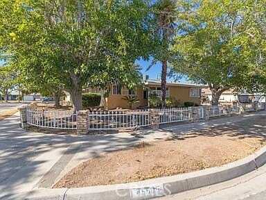 45505 13th Street W, Lancaster, CA 93534