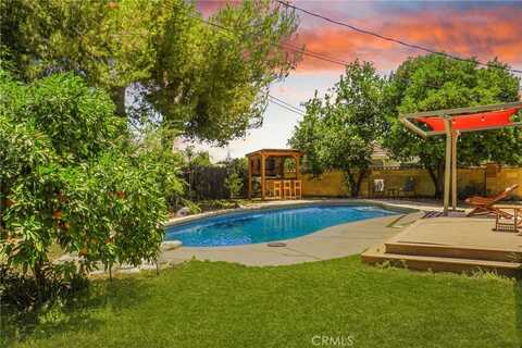8398 Shoup Avenue, West Hills, CA 91304