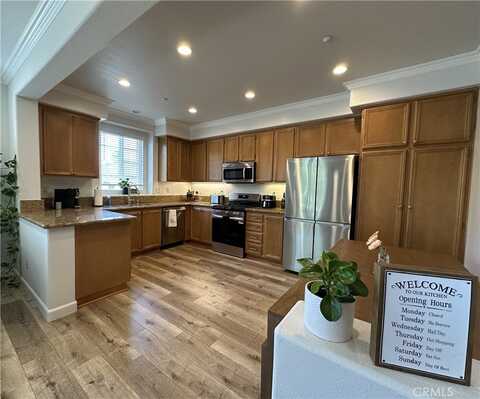 57 Viburnum Way, Ladera Ranch, CA 92694