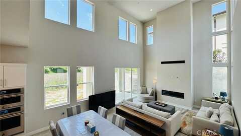 151 Holliston, Lake Forest, CA 92630