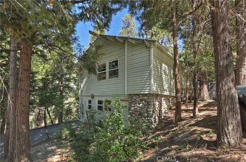 24891 Felsen Drive, Crestline, CA 92325