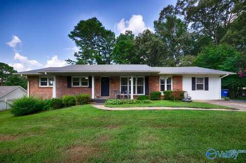 121 11th Place NW, Arab, AL 35016