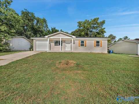 13925 Hurstland Drive SW, Huntsville, AL 35803