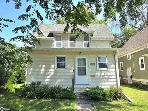 1317 N Washington Avenue, Mason City, IA 50401
