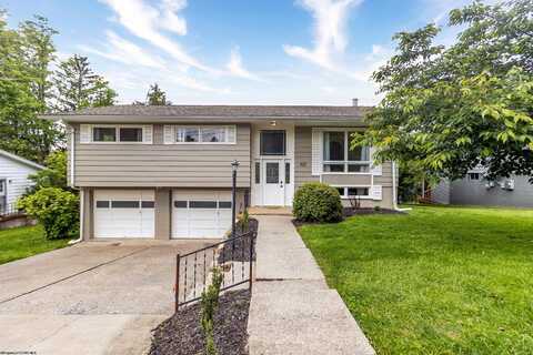 521 Woodhaven Drive, Morgantown, WV 26505
