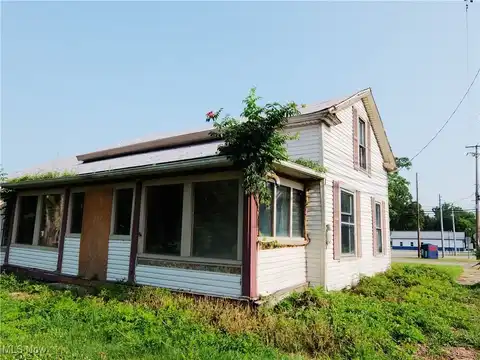 6221 State Route 45, Bristolville, OH 44402