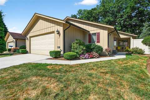 11304 Blodgett Creek Trail, Strongsville, OH 44149