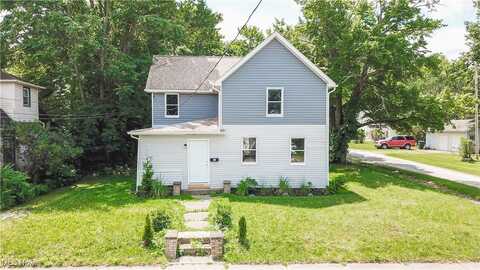 225 E Bergey Street, Wadsworth, OH 44281