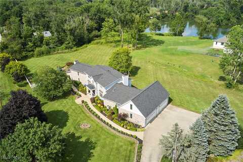 665 N Medina Line Road, Bath, OH 44333