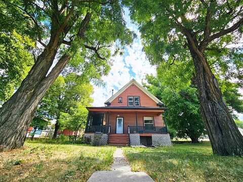 371 HOFSTETTER ST, COLVILLE, WA 99114