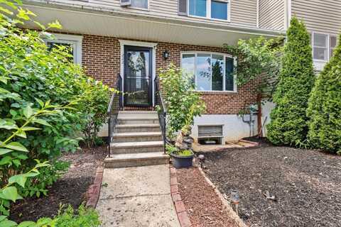 222 Poplar Dr, Reading, PA 19606